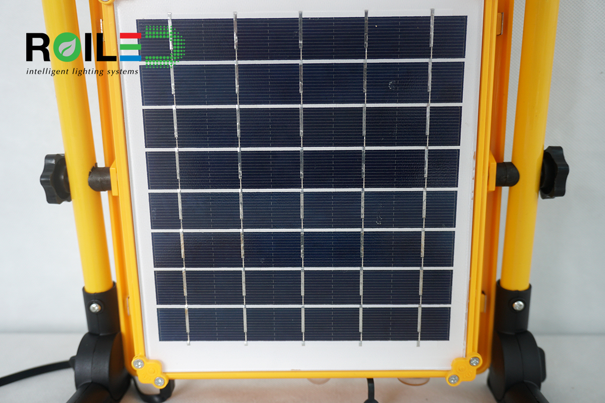 Đèn chiếu sàn, xách tay Roiled PL100W| NLMT