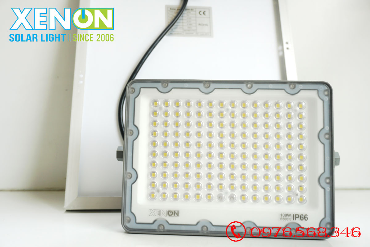 Đèn pha năng lượng mặt trời Xenon Deluxe DL100W