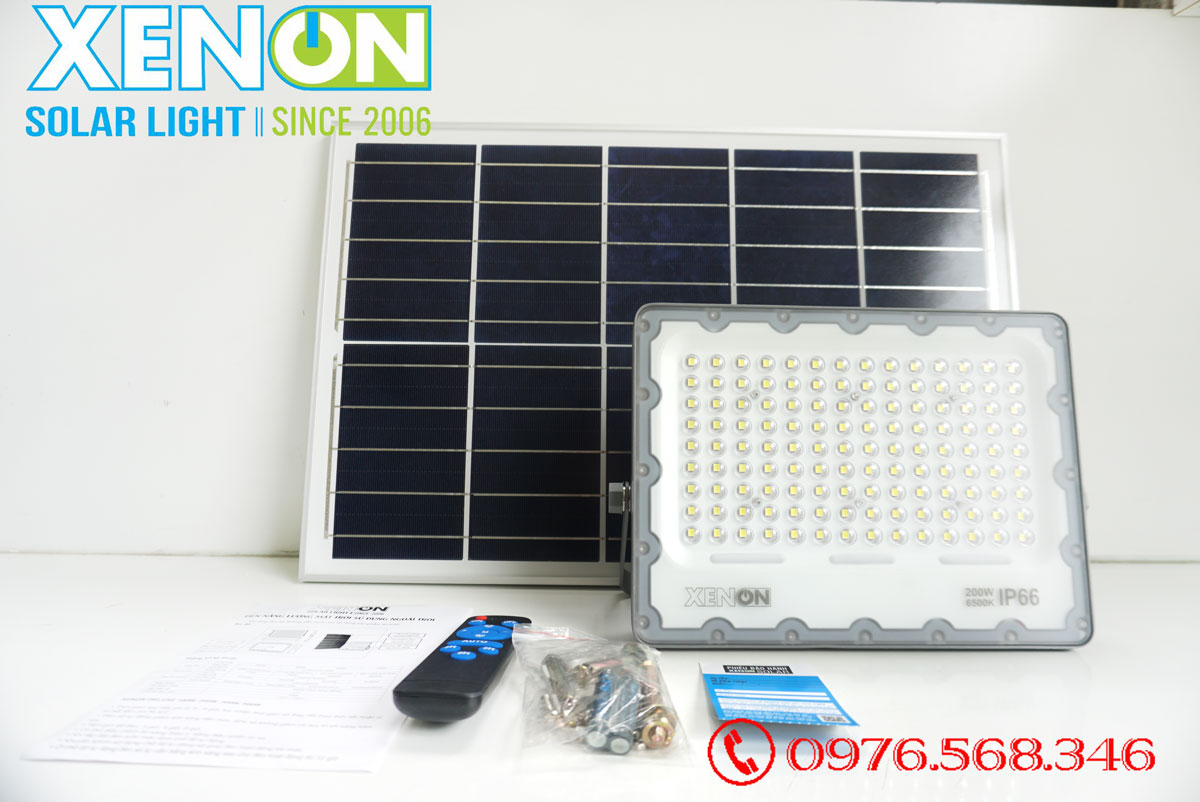 Đèn pha năng lượng mặt trời Xenon Deluxe DL200W