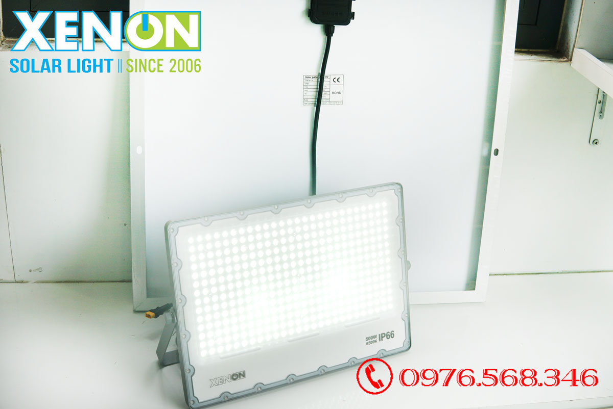 Đèn pha năng lượng mặt trời Xenon Deluxe DL300W